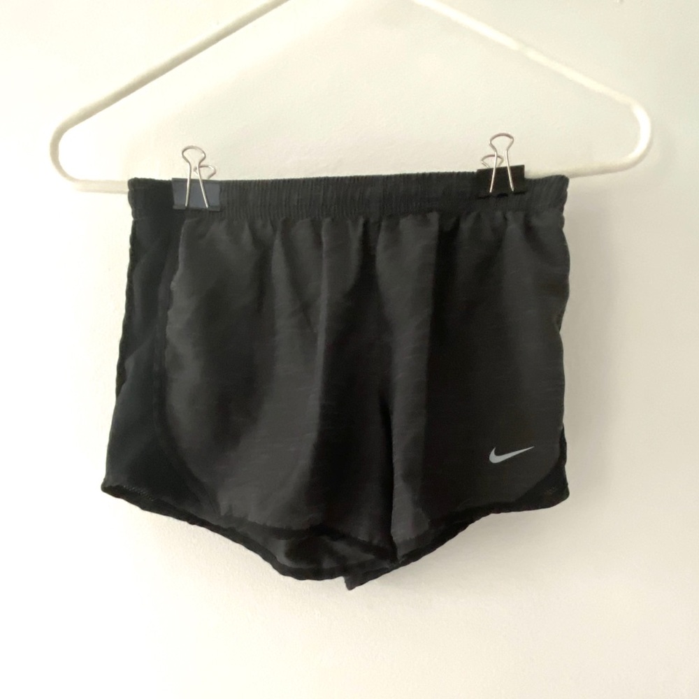 girls medium nike shorts!